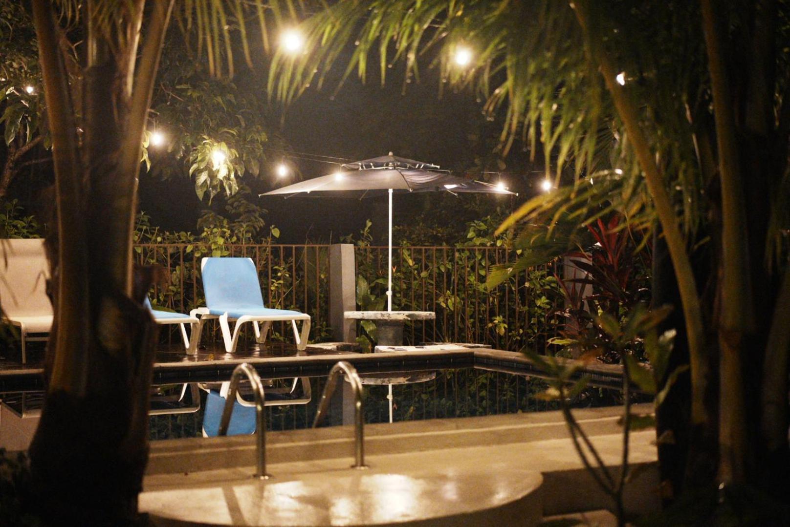Rooms & Pool Macaws Uvita Esterno foto