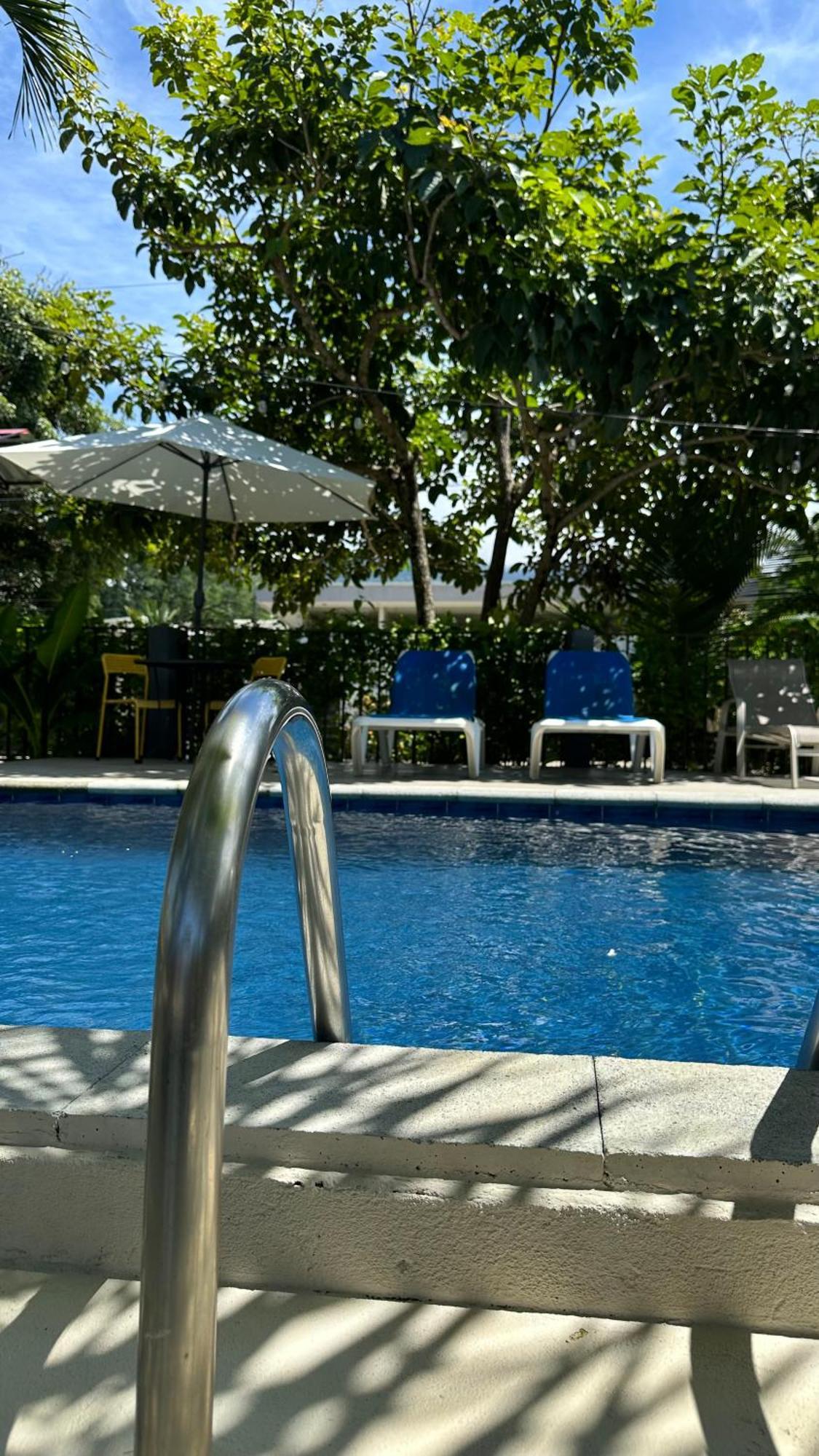 Rooms & Pool Macaws Uvita Esterno foto