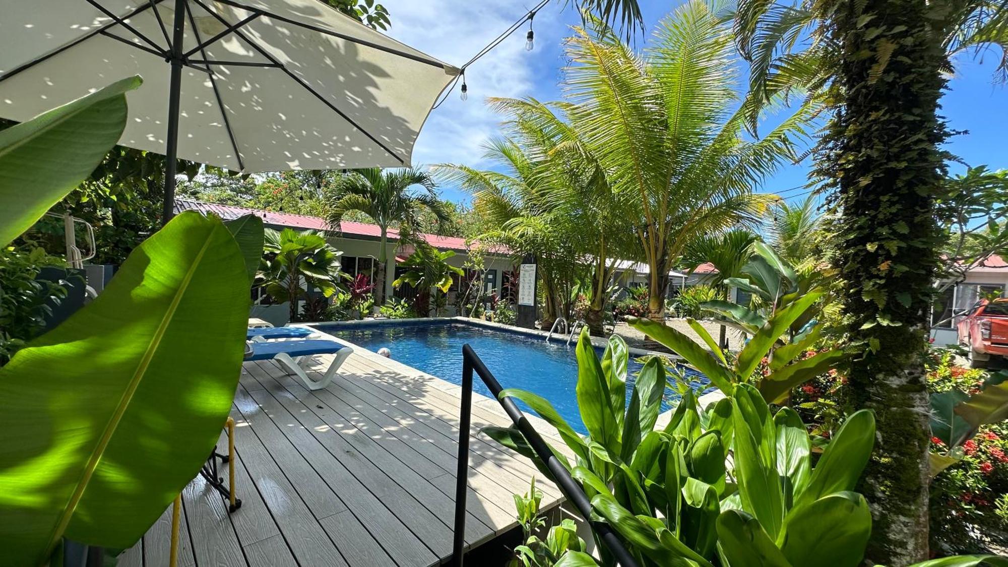 Rooms & Pool Macaws Uvita Esterno foto